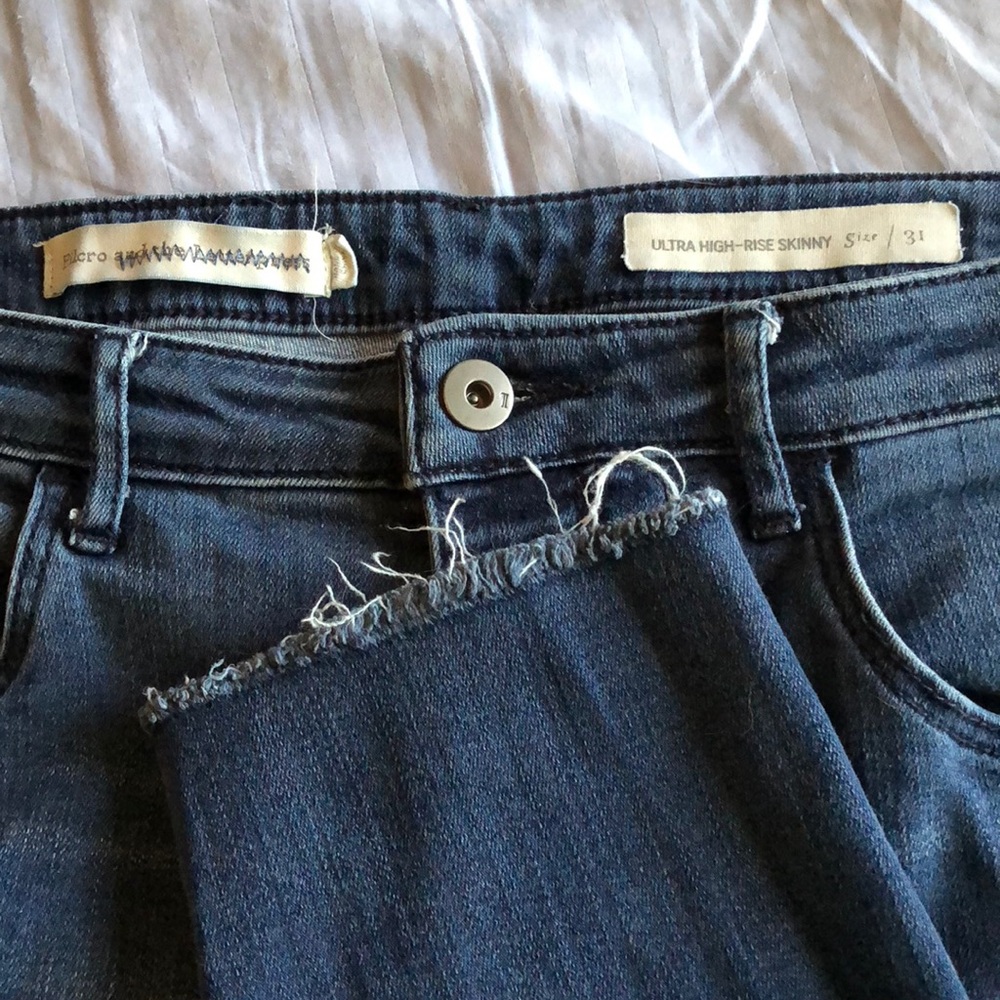 Pilcro Ultra High-rise Skinny raw-edge hem